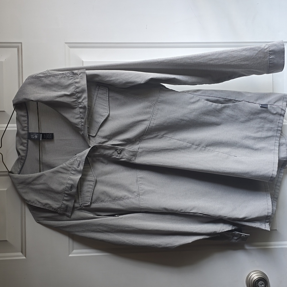 Mountain Hardwear Gray Striped Shirt